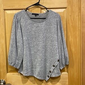 Adrienne Vittadini gray sweater size XL button decorative